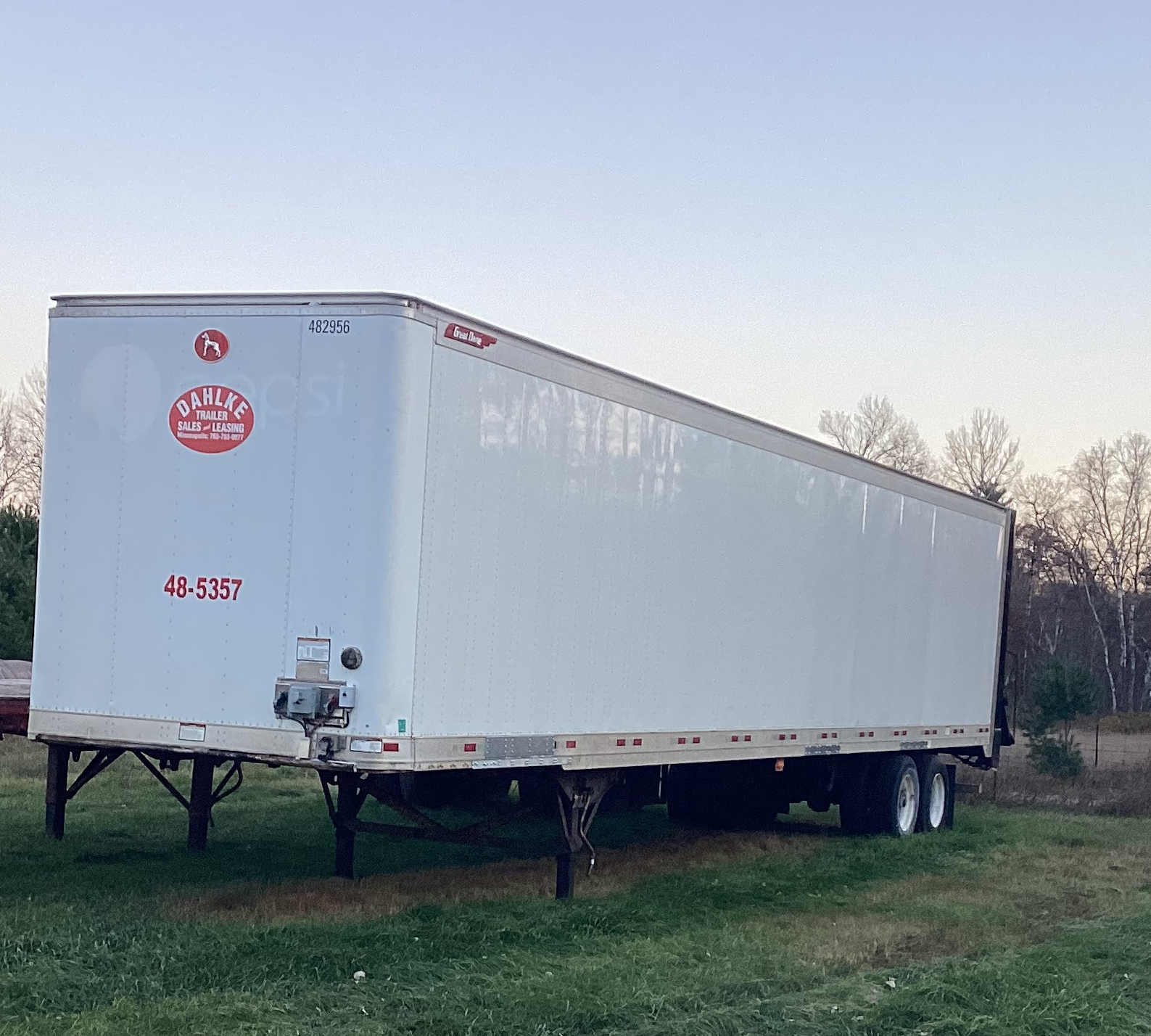 semi-trailer-storage